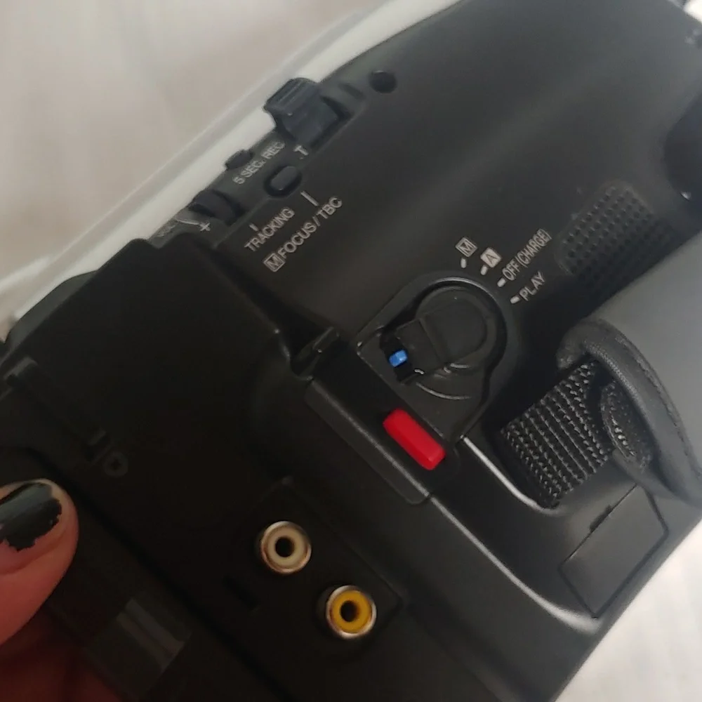 JVC compact VHS/Digital recorder - Picture 4 of 7